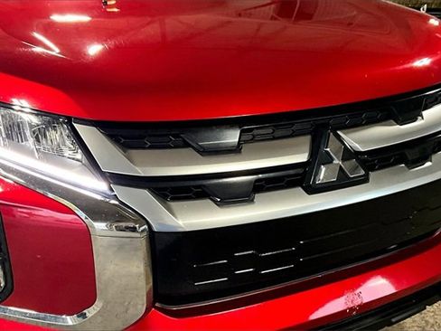 Used 2022 Mitsubishi Outlander Sport SE image 31