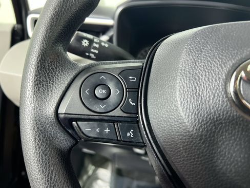 Used 2022 Toyota Corolla LE w/ LE Convenience Package FWD image 12