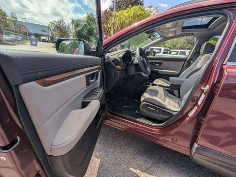 Used 2018 Honda CR-V EX image 9