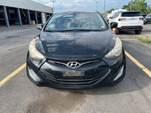 Used 2013 Hyundai Elantra FWD image 6