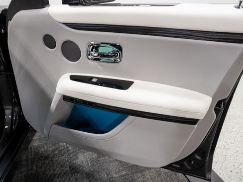 Used 2024 Rolls-Royce Ghost AWD/4WD image 59