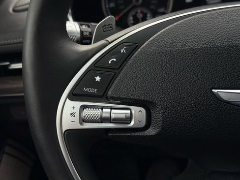Used 2024 Genesis G80 image 37