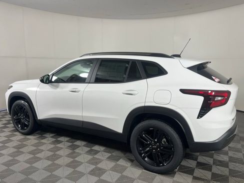 New 2026 Chevrolet Trax ACTIV w/ Sunroof Package image 7