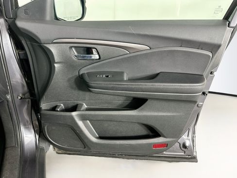 Used 2020 Honda Pilot EX-L image 34