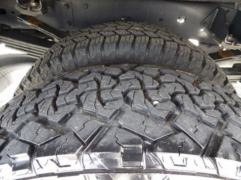 Used 2024 RAM 3500 Tradesman w/ Chrome Appearance Group AWD/4WD image 66