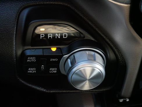 Used 2019 RAM 1500 Laramie image 24