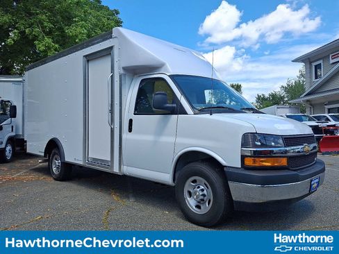 New 2025 Chevrolet Express 3500 Van 159 w/ Power Convenience Package image 1