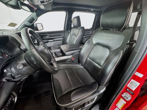 Used 2023 RAM 1500 Laramie AWD/4WD image 16