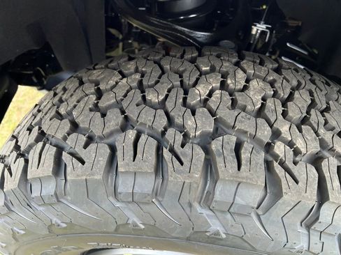 New 2025 Ford Bronco Raptor w/ Interior Carbon Fiber Pack image 51