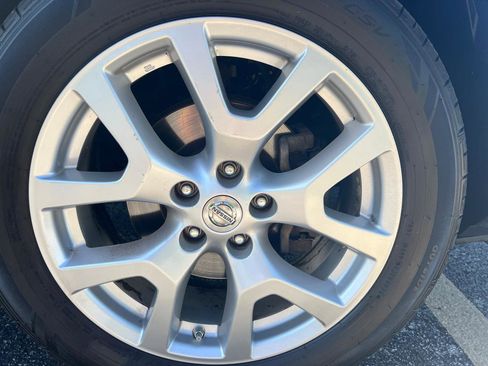Used 2012 Nissan Rogue SL AWD/4WD image 17