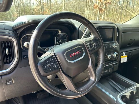 Used 2020 GMC Sierra 1500 AT4 w/ AT4 Premium Package AWD/4WD image 3