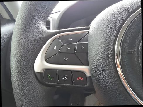 Used 2021 Jeep Renegade Sport w/ Sport Appearance Group FWD image 22