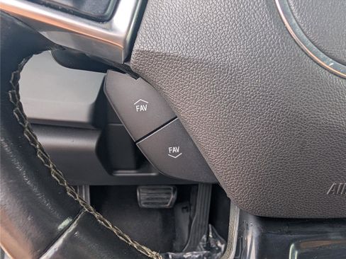 Used 2020 Chevrolet Camaro LT RWD image 27