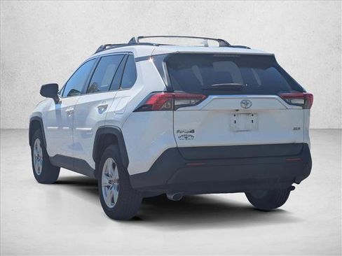 Used 2020 Toyota RAV4 XLE w/ Convenience Package FWD image 7