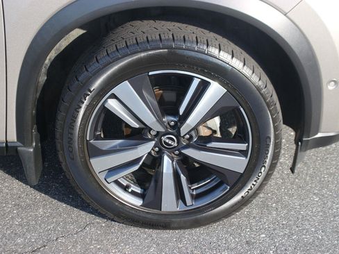 Used 2022 Nissan Rogue Platinum w/ Head-Up Display Package FWD image 38