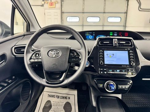 Used 2022 Toyota Prius Prime LE FWD image 20