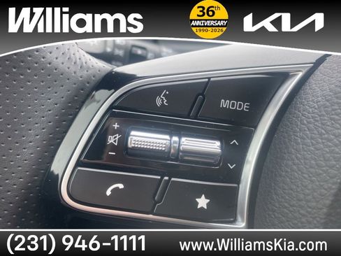 Used 2024 Kia Seltos SX w/ SX Sunroof Package image 32