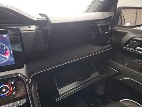Used 2024 GMC Sierra 1500 AT4X image 31