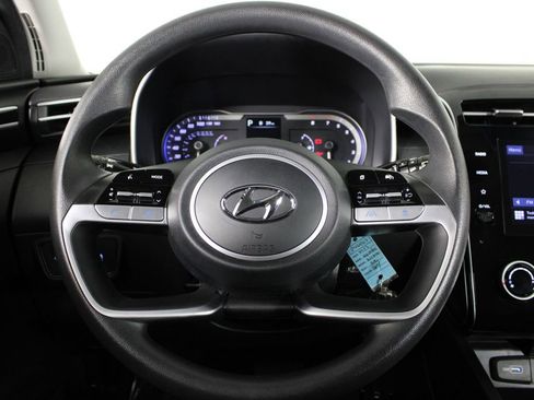 Certified 2023 Hyundai Tucson SE image 10