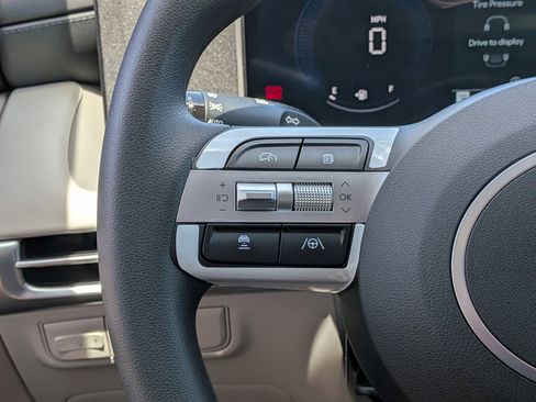 New 2026 Hyundai Tucson Limited FWD image 23