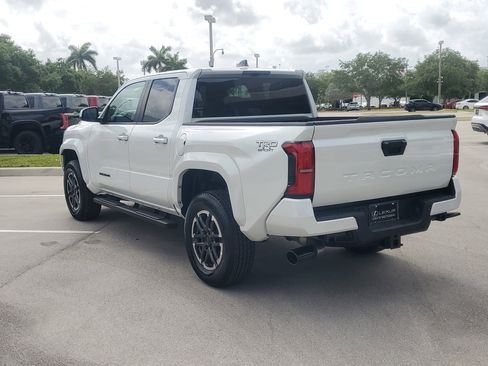 Used 2025 Toyota Tacoma TRD Sport RWD image 8