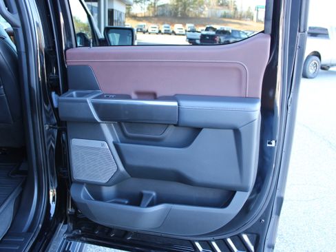 Used 2021 Ford F150 Lariat w/ Equipment Group 502A High image 14