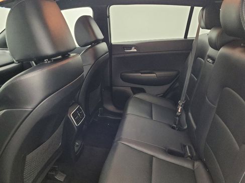 Used 2021 Kia Sportage S image 18