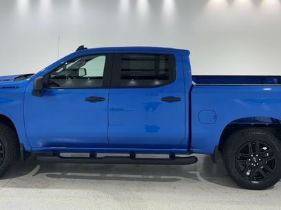 New 2026 Chevrolet Silverado 1500 Custom w/ Turbomax Blackout Package