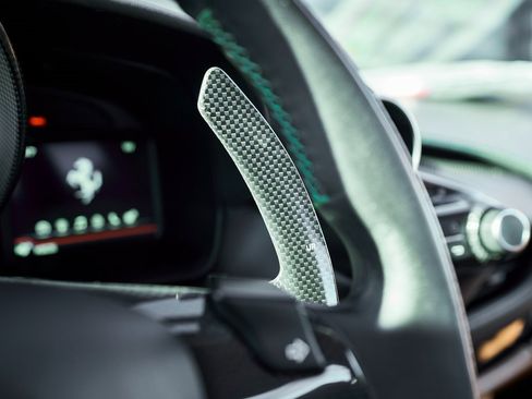 Used 2022 Ferrari F8 Tributo image 54