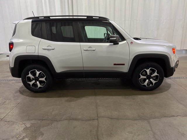 Used 2021 Jeep Renegade Trailhawk AWD/4WD image 3