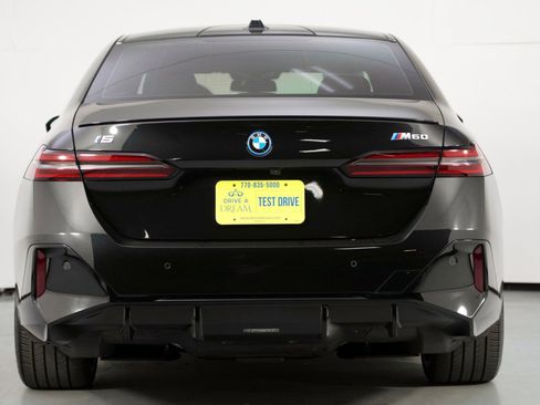 Used 2024 BMW i5 M60 w/ Premium Package image 11