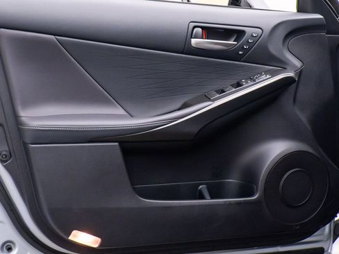 Used 2025 Lexus IS 350 F Sport w/ Navigation Package image 15