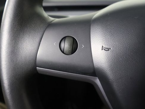 Used 2019 Tesla Model 3 Long Range image 34