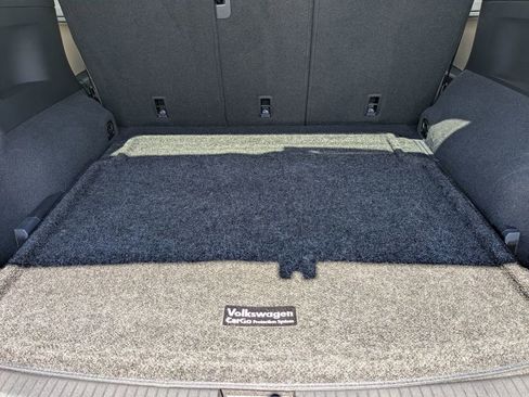 Used 2022 Volkswagen Tiguan SE AWD/4WD image 33