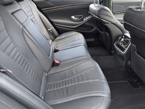 Used 2015 Mercedes-Benz S 550 Sedan image 26