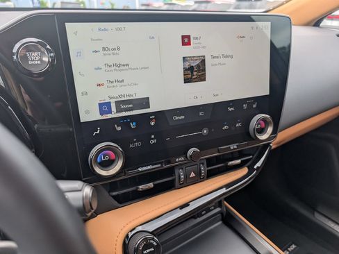 Used 2025 Lexus NX 250 FWD w/ Cold Area Package image 9