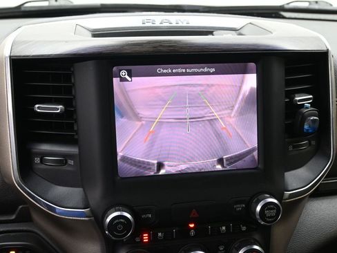 Used 2019 RAM 1500 Laramie image 18
