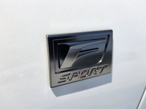 Used 2025 Lexus ES 350 w/ Accessory Package (Z2) FWD image 9