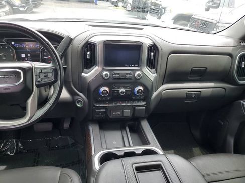 Used 2022 GMC Sierra 1500 Denali w/ Denali Premium Package AWD/4WD image 14
