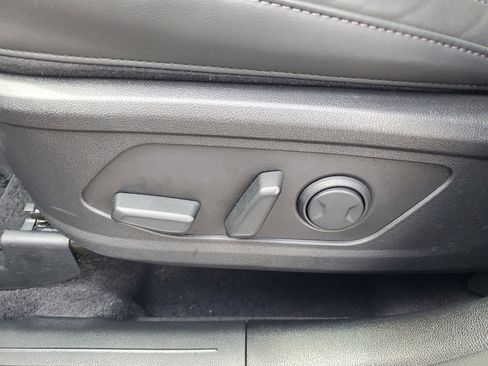 Used 2025 Kia Sorento S w/ Panoramic Sunroof Package FWD image 16