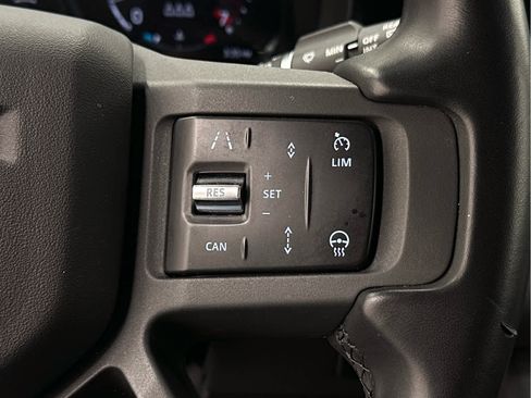 Used 2023 Land Rover Defender 110 X-Dynamic SE image 26