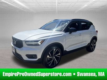 Used 2021 Volvo XC40 T5 R-Design w/ Advanced Package