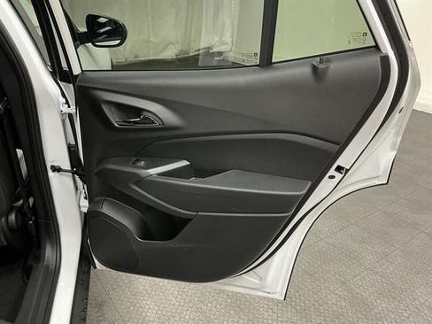 New 2026 Chevrolet Trax LT w/ Driver Confidence Package FWD image 30