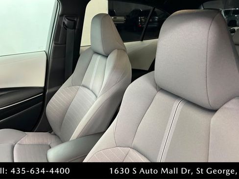Used 2025 Toyota Corolla SE FWD image 16