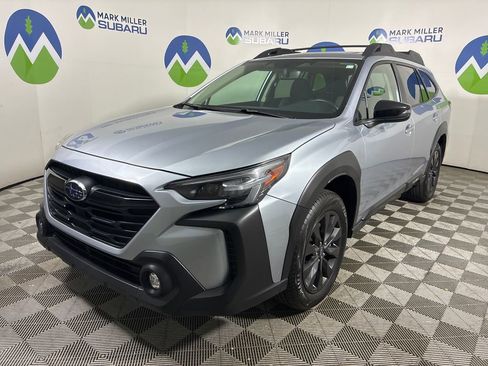 Certified 2025 Subaru Outback Onyx Edition w/ Tech Package 2 AWD/4WD image 3