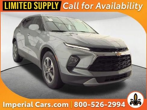 Used 2025 Chevrolet Blazer LT AWD/4WD image 1