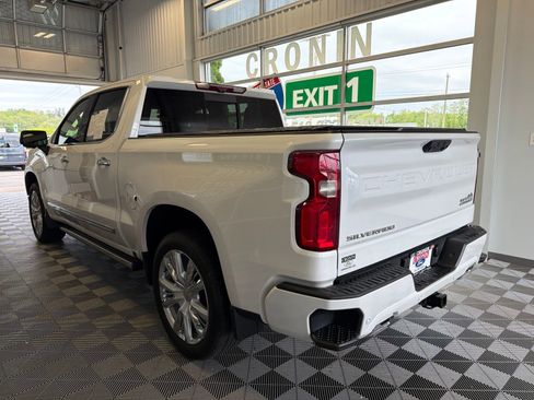 Used 2023 Chevrolet Silverado 1500 High Country AWD/4WD image 4