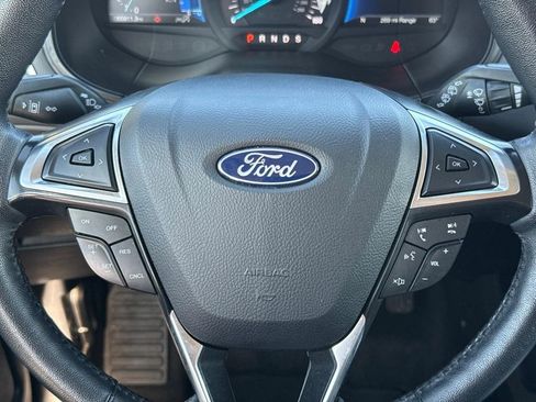 Used 2024 Ford Edge SEL AWD/4WD image 12