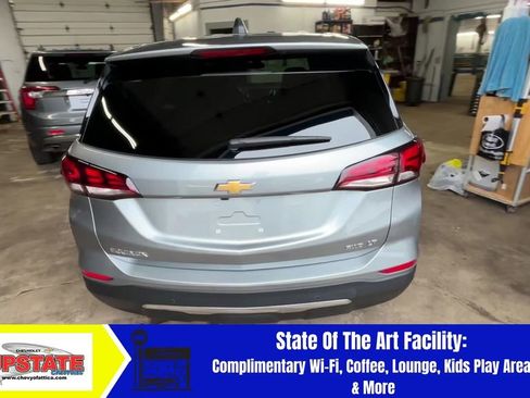 Used 2024 Chevrolet Equinox LT image 3
