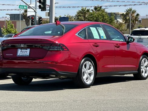 Used 2025 Honda Accord LX image 4